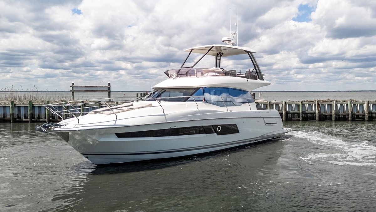 2022 Prestige 46 