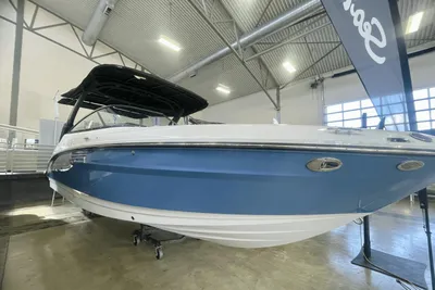 Sea Ray SLX 260 Outboard