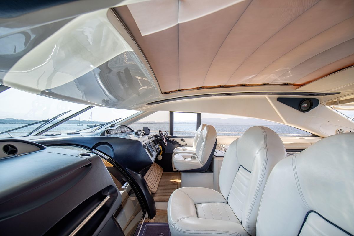2003 Princess 66 