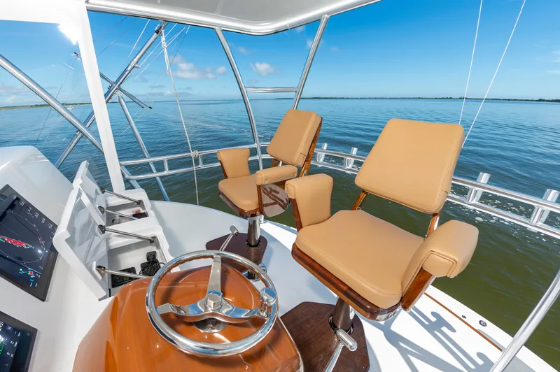 Outnumbered Yacht Photos Pics 