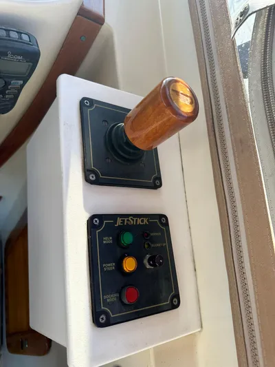 Golden Gate Yacht Photos Pics Hinckley T29 Express 1997 JetStick control panel with wooden handle and buttons.