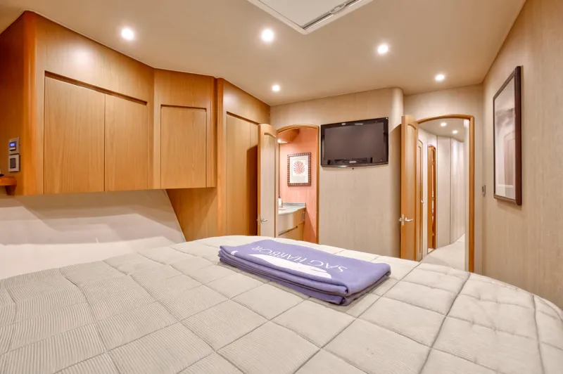 Done Deal Yacht Photos Pics Viking 82 Done Deal - Stateroom