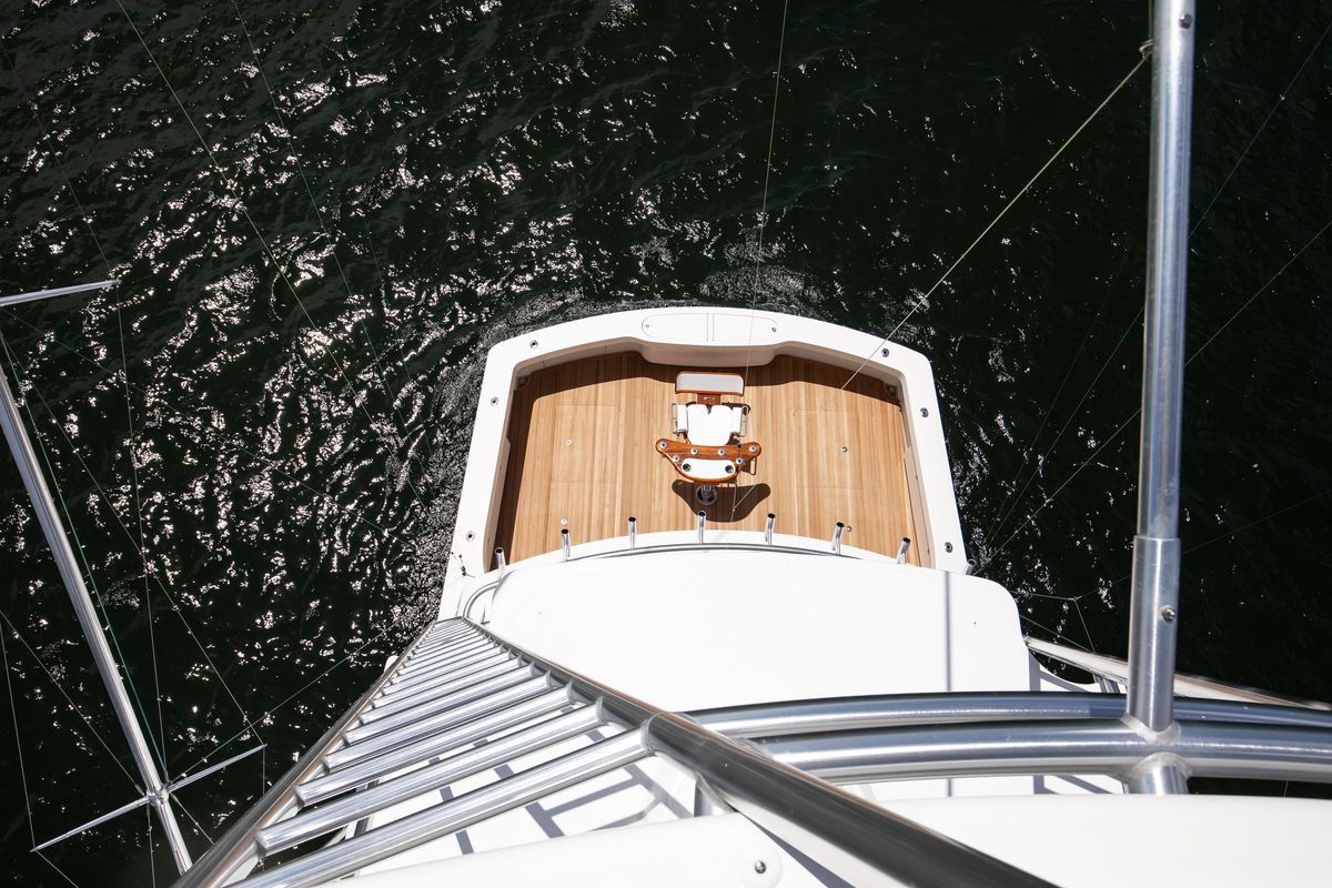 2010 Viking 82 