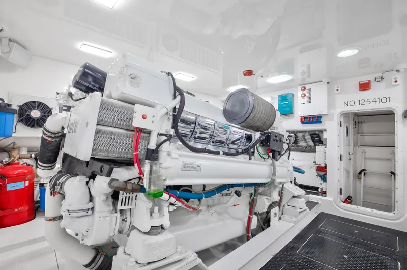 Done Deal Yacht Photos Pics Viking 82 Done Deal - Engine Room