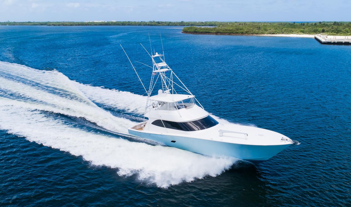 2010 Viking 82 