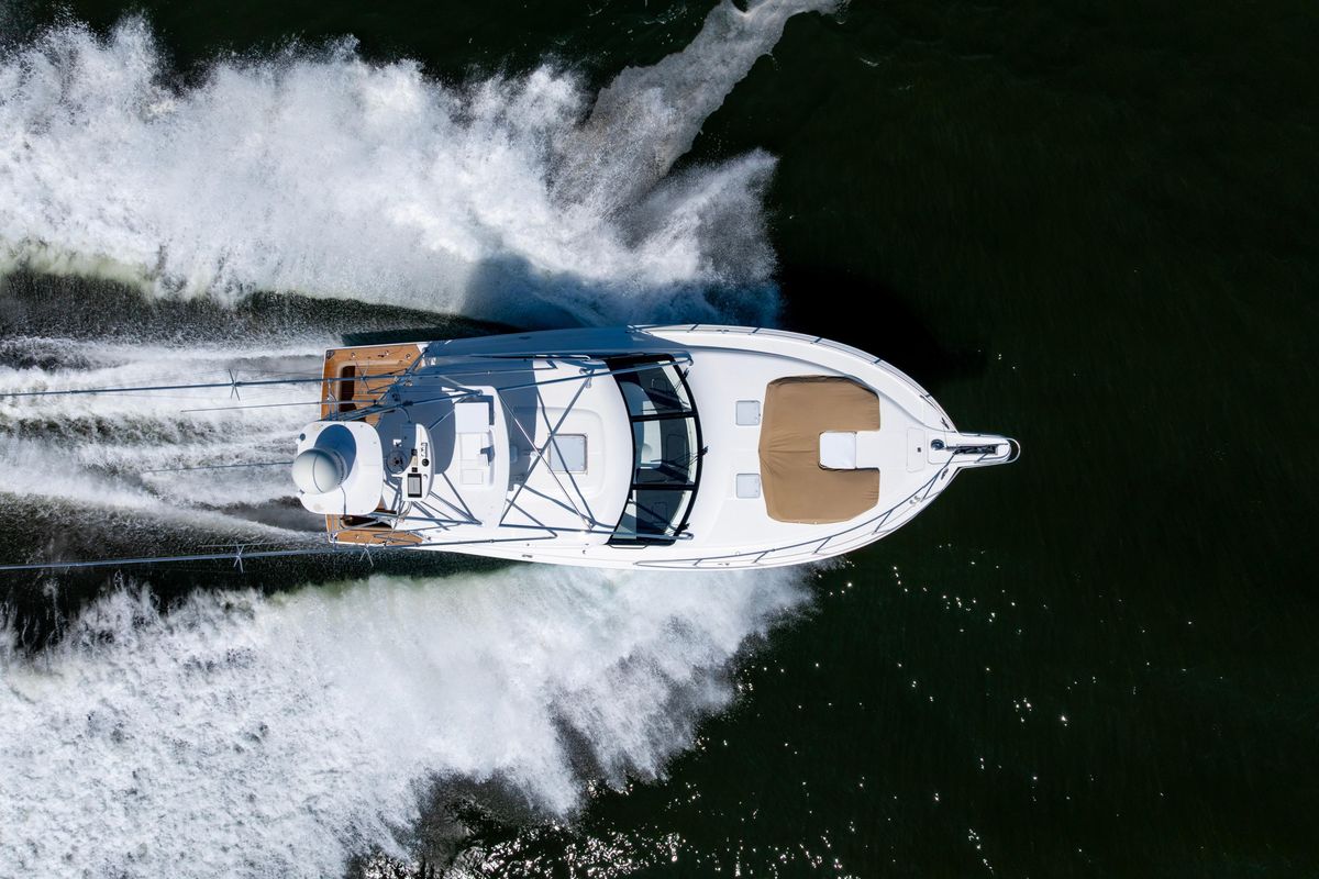 2012 Cabo 44 
