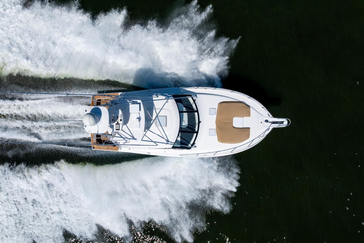 2012 Cabo 44 