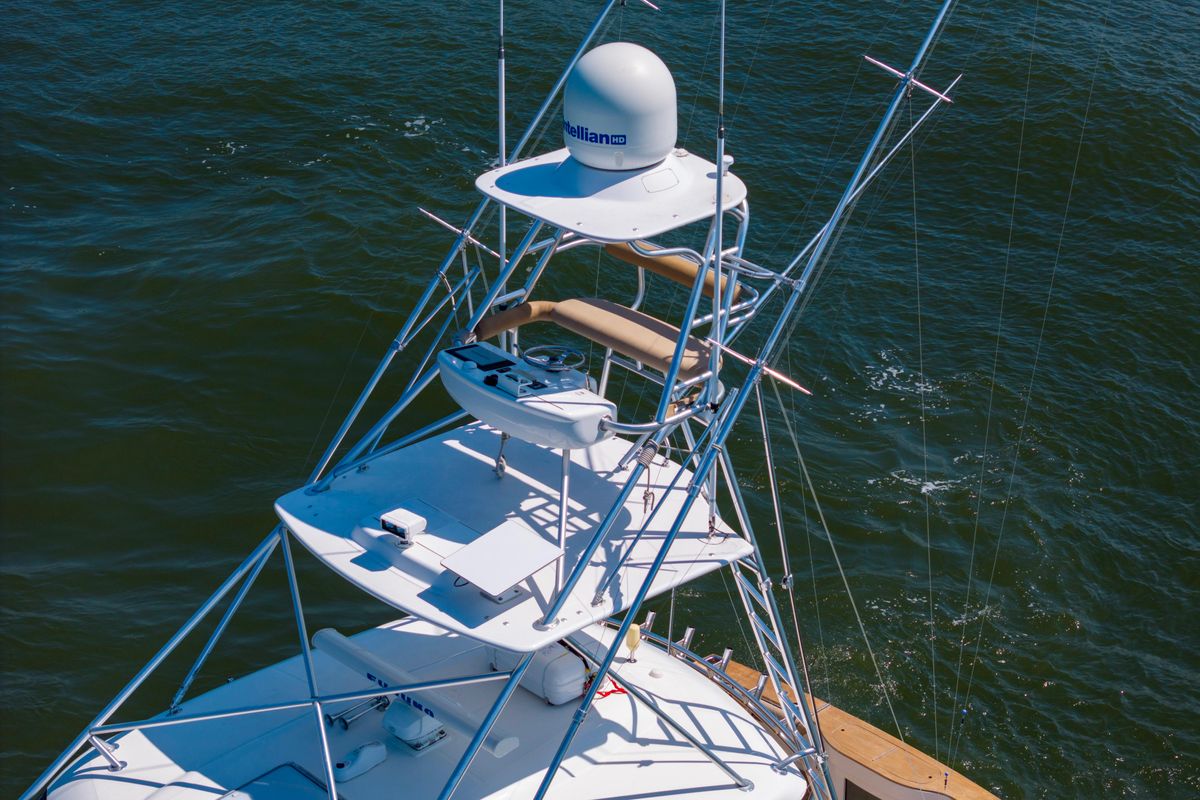 2012 Cabo 44 