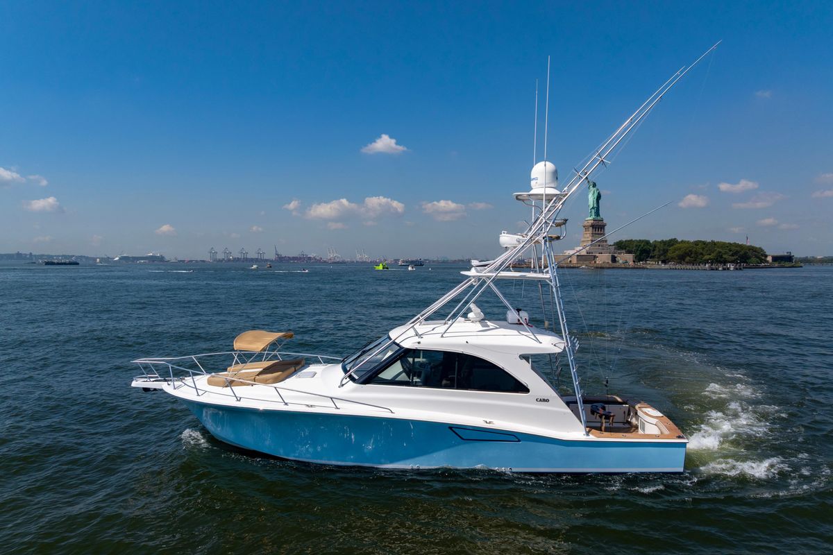 2012 Cabo 44 