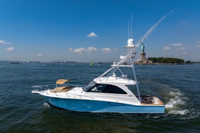 Yacht