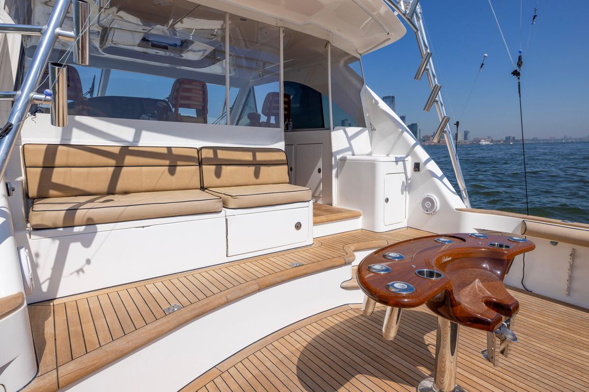 2012 Cabo 44 