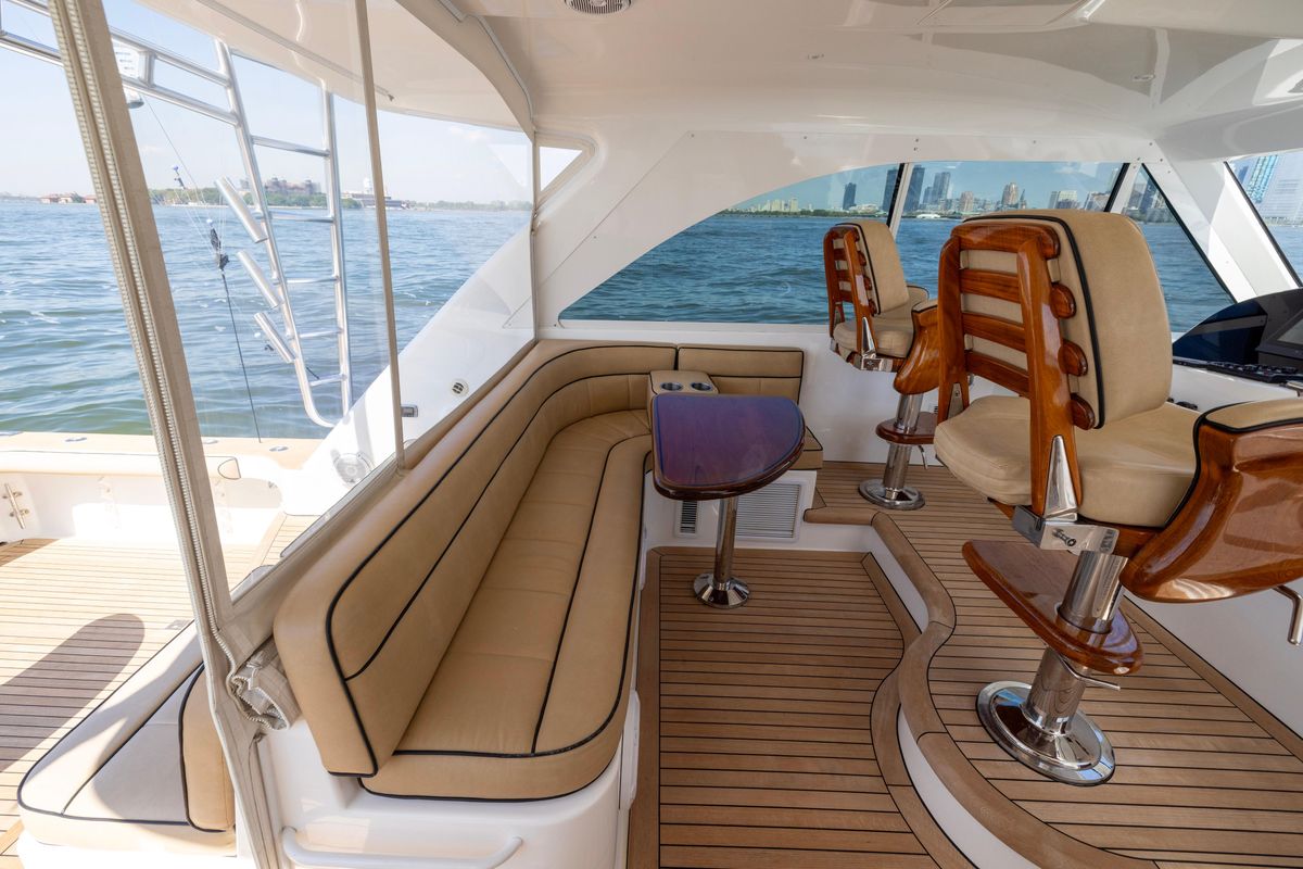 2012 Cabo 44 