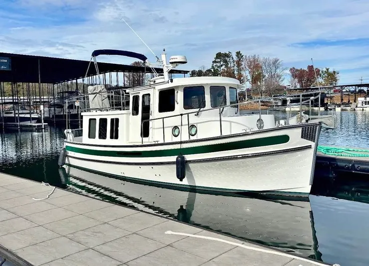 Clover Yacht Photos Pics Profile View