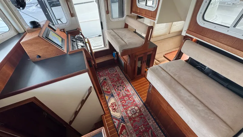 Clover Yacht Photos Pics Pilothouse
