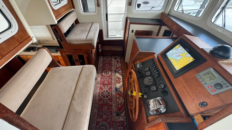 Clover Yacht Photos Pics Pilothouse Looking Port