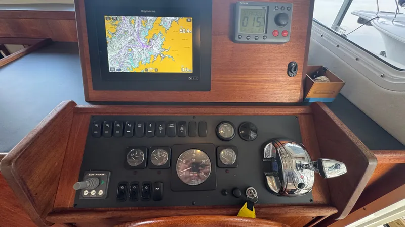Clover Yacht Photos Pics Helm Station