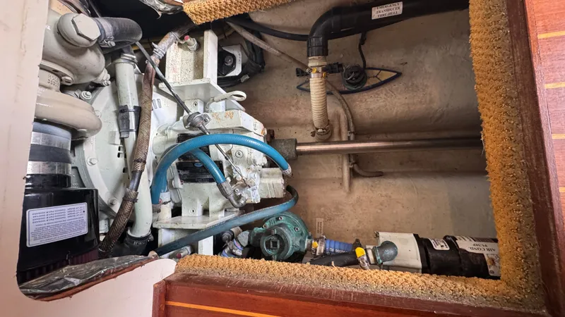 Clover Yacht Photos Pics Engine Room