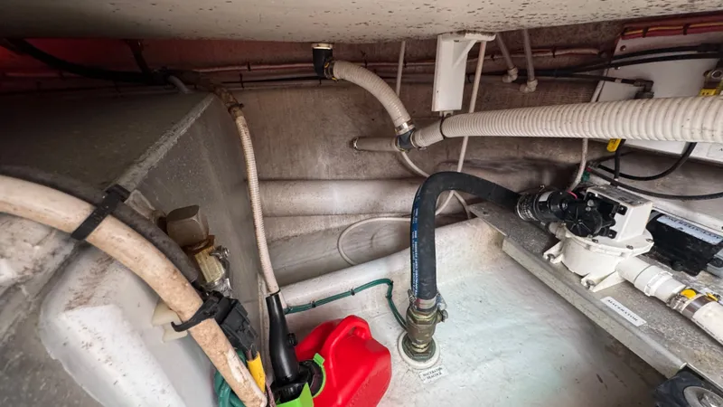 Clover Yacht Photos Pics Engine Room