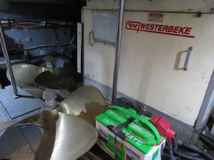  Yacht Photos Pics Engine room of 1999 Sea Ray 480 DB with Westerbeke generator.