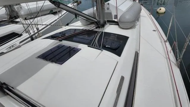 Miro Yacht Photos Pics Dufour 390
