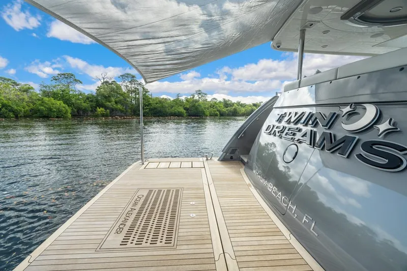Twin Dreams Yacht Photos Pics Ocean Alexander 106 Twin Dreams 2022 - Swim Platform