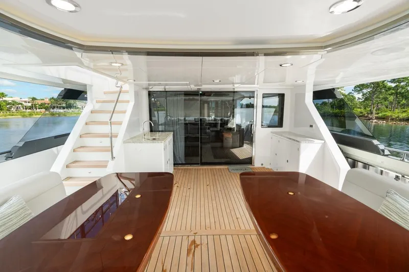 Twin Dreams Yacht Photos Pics Ocean Alexander 106 Twin Dreams 2022 - Aft Deck