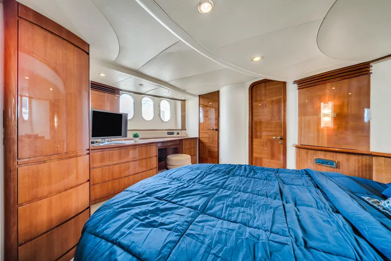 Alisa Yacht Photos Pics 