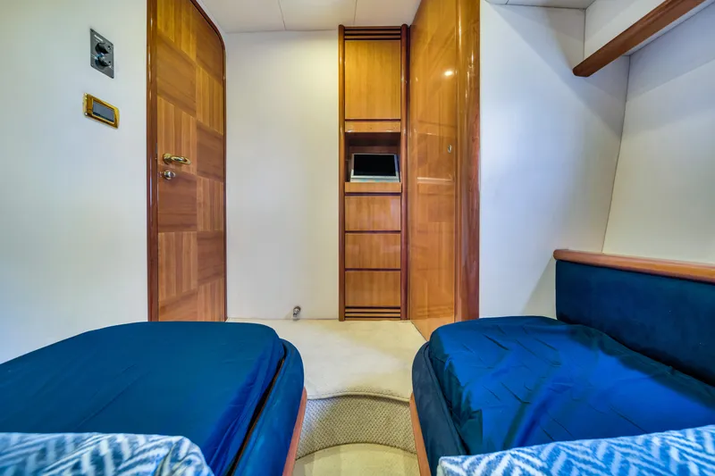 Alisa Yacht Photos Pics 