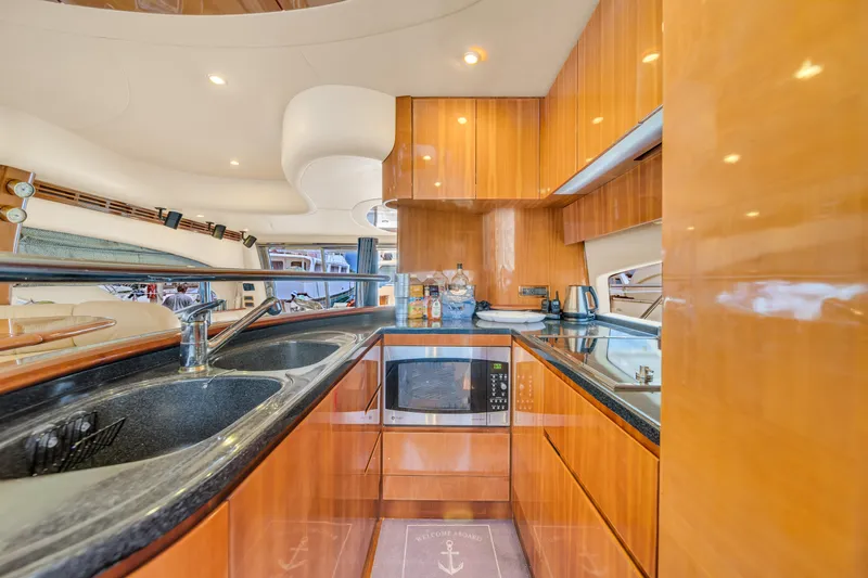 Alisa Yacht Photos Pics 