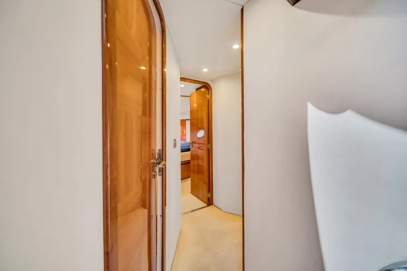 Alisa Yacht Photos Pics 