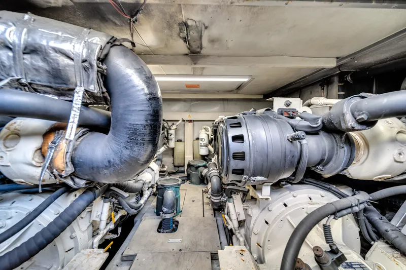 Alisa Yacht Photos Pics 