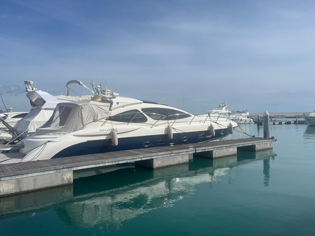 2010 Atlantis 54 