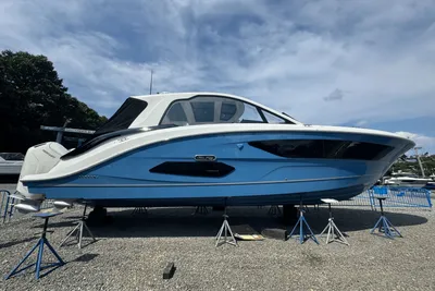 Sea Ray Sundancer 370 Outboard