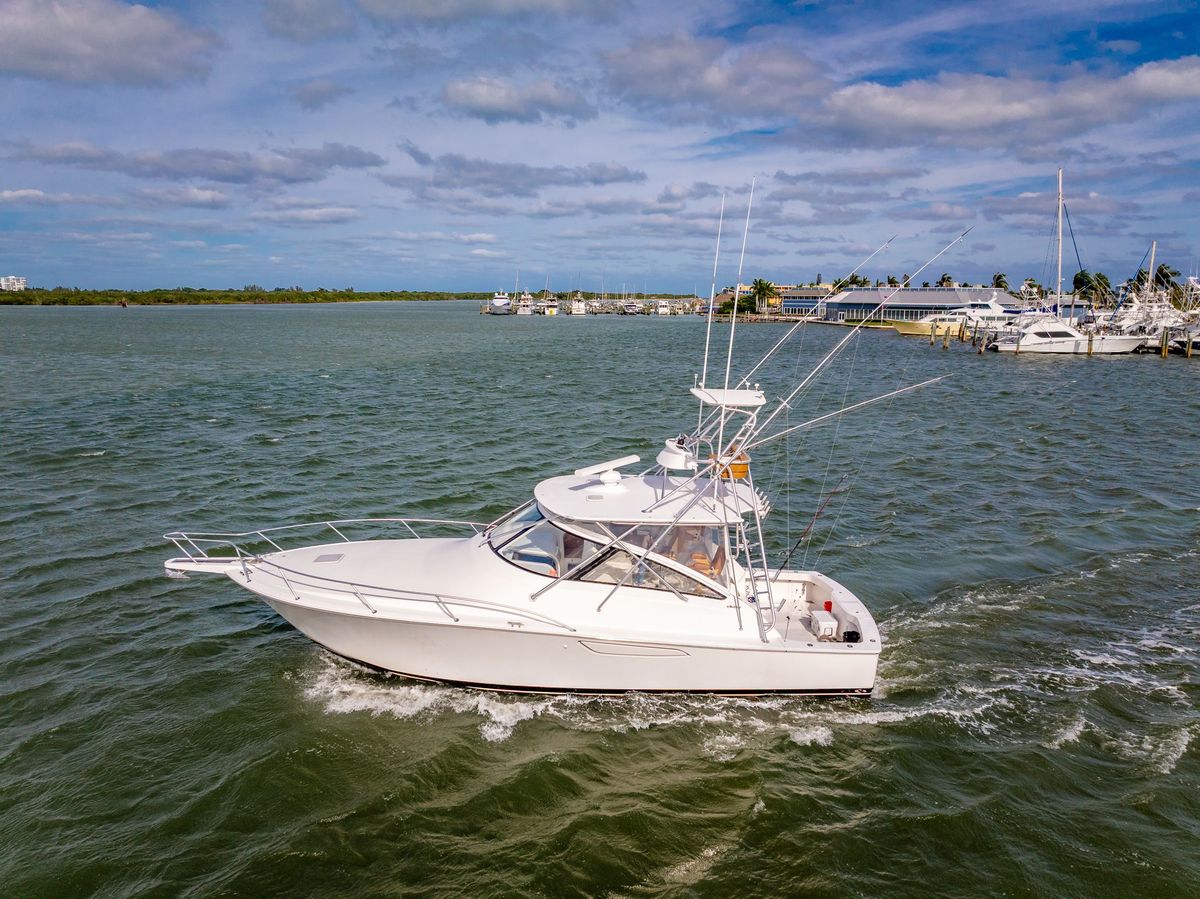 2011 Viking 42 