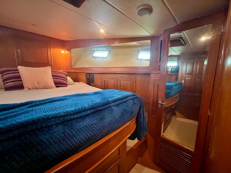 2000 Grand Alaskan 60 Pilothouse