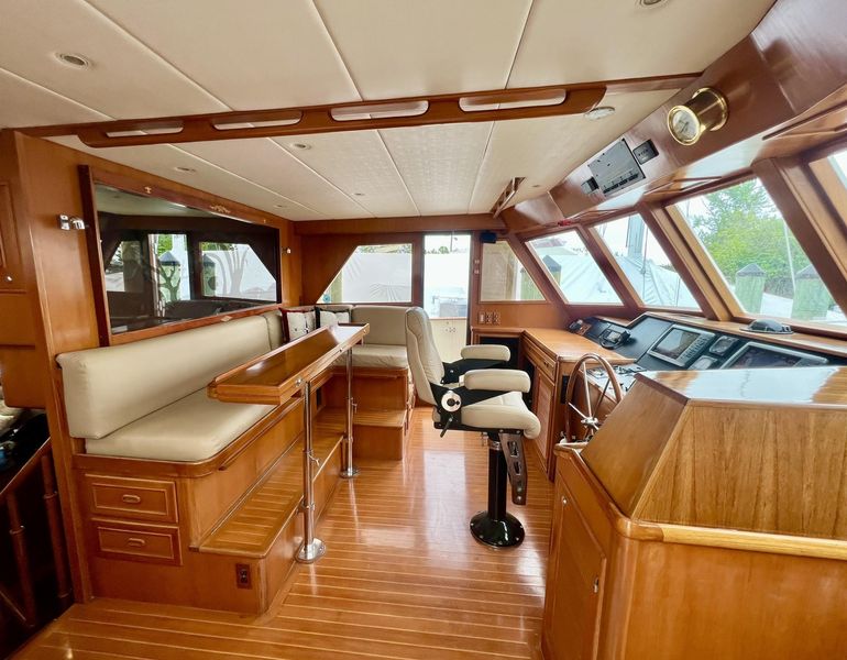 2000 Grand Alaskan 60 Pilothouse