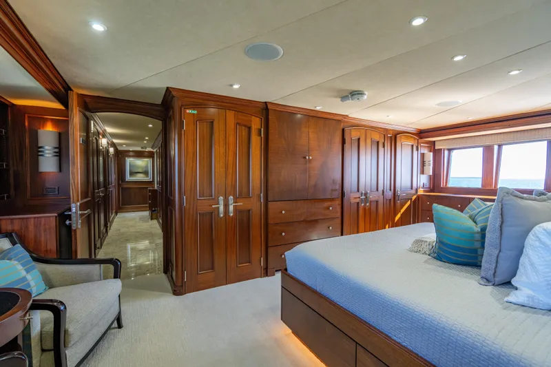 Gitana Yacht Photos Pics 