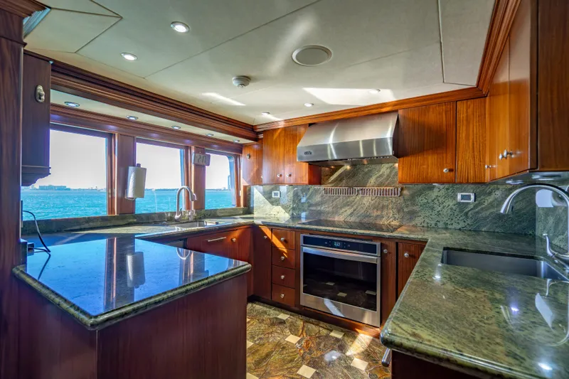 Gitana Yacht Photos Pics 