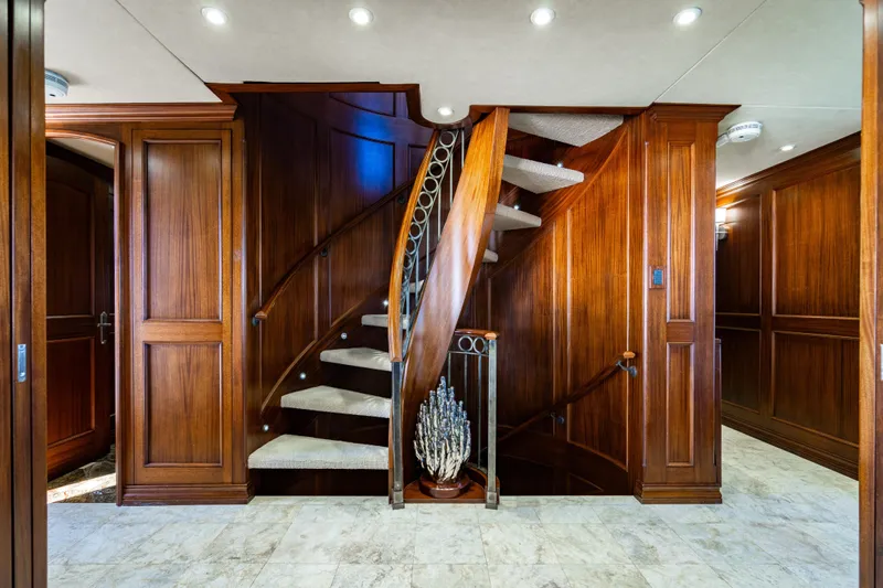 Gitana Yacht Photos Pics 