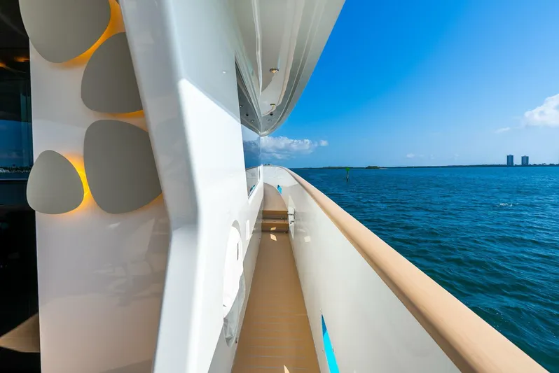 Lady Sadie Yacht Photos Pics Luxurious Van der Valk LeVen 90 yacht deck overlooking serene blue ocean, 2019 model.