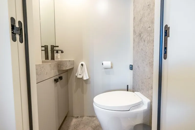 Lady Sadie Yacht Photos Pics 