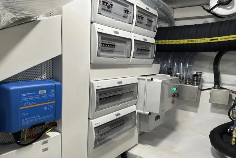 The Good Life Yacht Photos Pics 