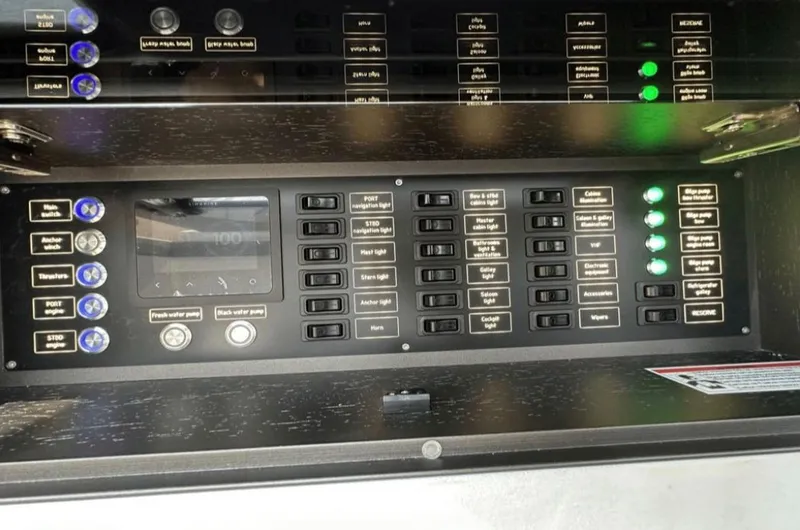 The Good Life Yacht Photos Pics 