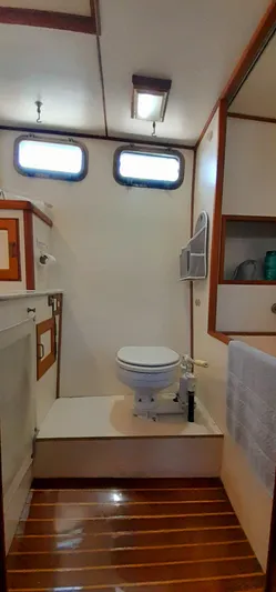 Mv Crackerjack Yacht Photos Pics 