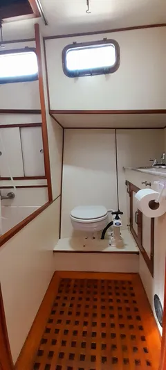 Mv Crackerjack Yacht Photos Pics 