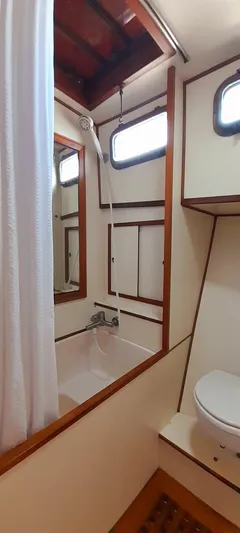 Mv Crackerjack Yacht Photos Pics 