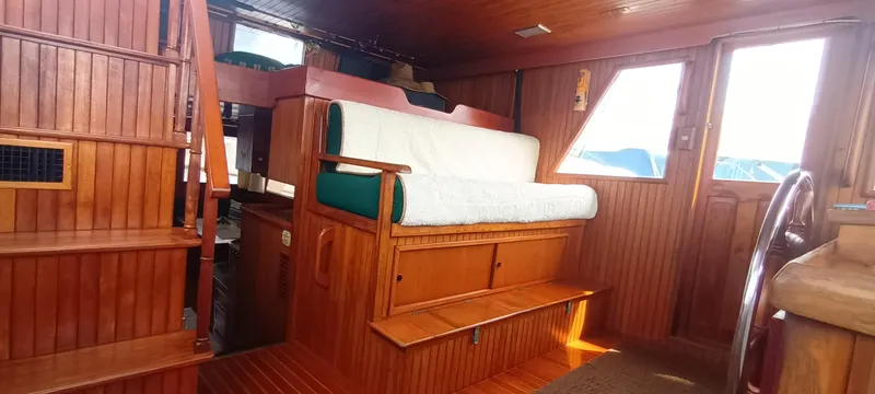 Mv Crackerjack Yacht Photos Pics 