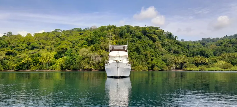 Mv Crackerjack Yacht Photos Pics 