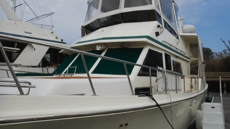 Avalon Yacht Photos Pics 