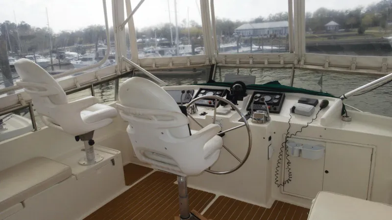 Avalon Yacht Photos Pics 